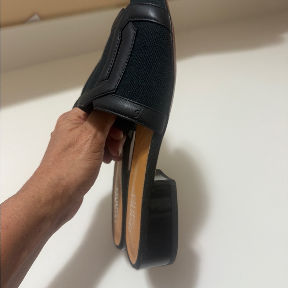 Franco Sarto Black Mules in excellent condtion - Picture 7 of 15